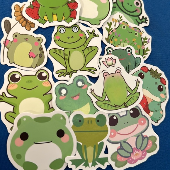 NEW! NWOT Set of 14 frog stickers - classroom prizes gift bags party favors - Picture 2 of 12